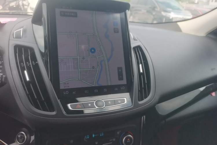 Used Ford Kuga 2019 EcoBoost 180 Two-Wheel-Drive Titanium Plus Model China VI Standard Audio And AC Panel