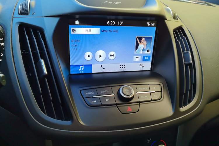Used Ford Kuga 2019 EcoBoost 180 Two-Wheel-Drive Platinum Edition China VI Standard Audio And AC Panel