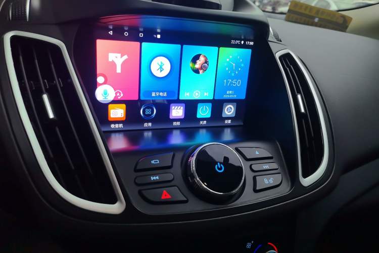 Used Ford Kuga 2019 EcoBoost 180 Two-Wheel-Drive Platinum Edition China VI Standard Audio And AC Panel