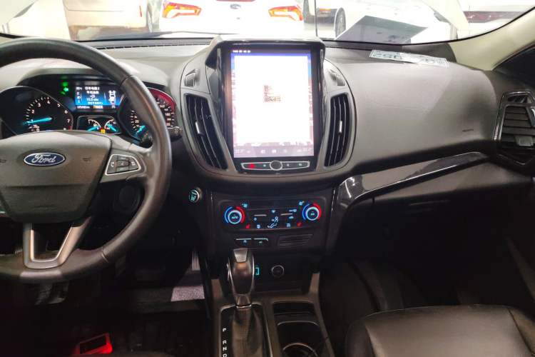 Used Ford Kuga 2019 EcoBoost 245 4x4 Prestige Plus Model China VI Standard Audio And AC Panel