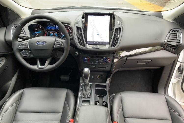 Used Ford Kuga 2019 EcoBoost 180 Two-Wheel-Drive Titanium Plus Model China VI Standard Audio And AC Panel