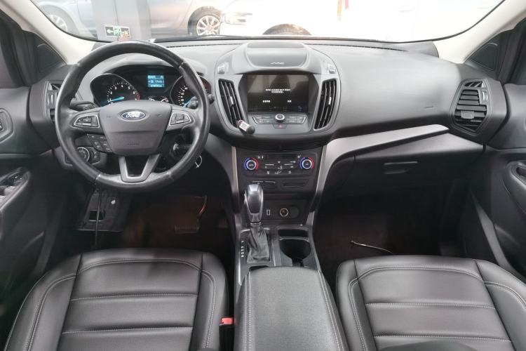 Used Ford Kuga 2019 EcoBoost 180 Two-Wheel-Drive Platinum Edition China VI Standard Center Console
