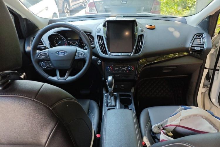 Used Ford Kuga 2019 EcoBoost 245 4x4 Prestige Plus Model China VI Standard Center Console