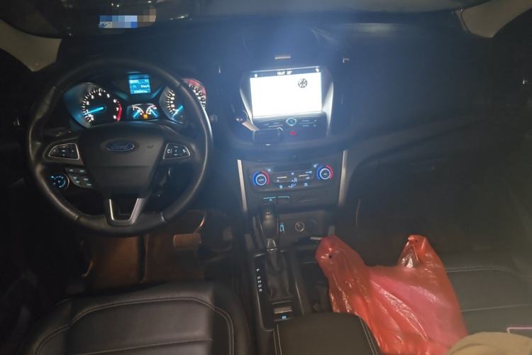Used Ford Kuga 2019 EcoBoost 180 Two-Wheel-Drive Platinum Edition China V Standard Center Console