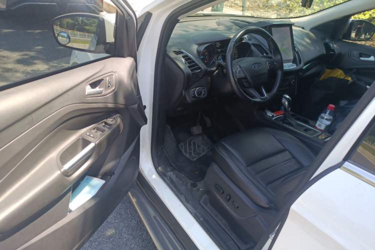 Used Ford Kuga 2019 EcoBoost 180 Two-Wheel-Drive Titanium Plus Model China V Standard Driver Seat