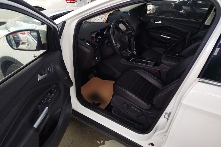 Used Ford Kuga 2019 EcoBoost 180 Two-Wheel-Drive Platinum Edition China VI Standard Driver Seat
