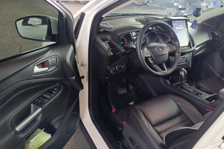 Used Ford Kuga 2019 EcoBoost 180 Two-Wheel-Drive Titanium Plus Model China VI Standard Driver Seat