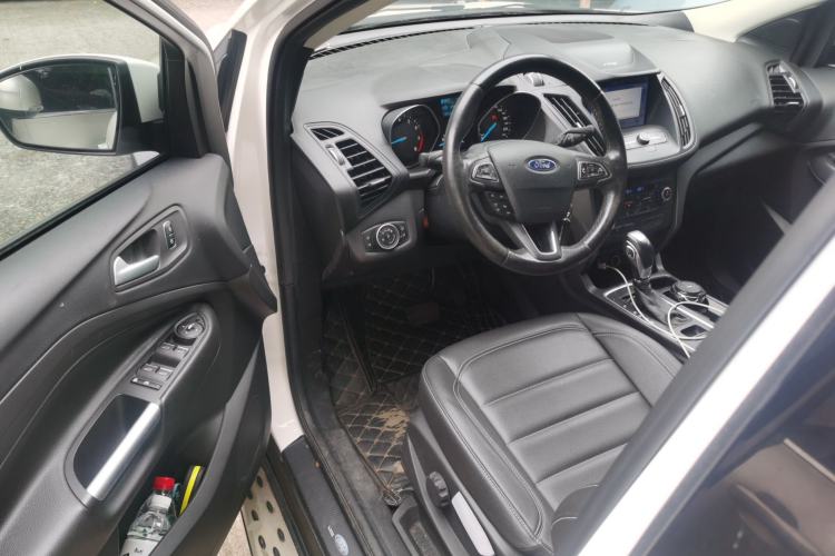 Used Ford Kuga 2019 EcoBoost 180 Two-Wheel-Drive Platinum Edition China VI Standard Driver Seat