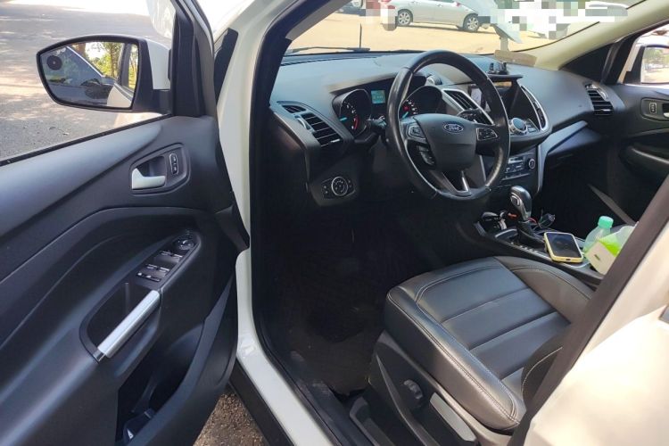 Used Ford Kuga 2019 EcoBoost 180 Two-Wheel-Drive Platinum Edition China VI Standard Driver Seat