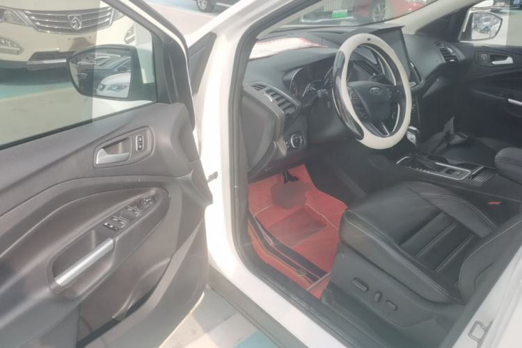 Used Ford Kuga 2019 EcoBoost 180 Two-Wheel-Drive Titanium Plus Model China VI Standard Driver Seat