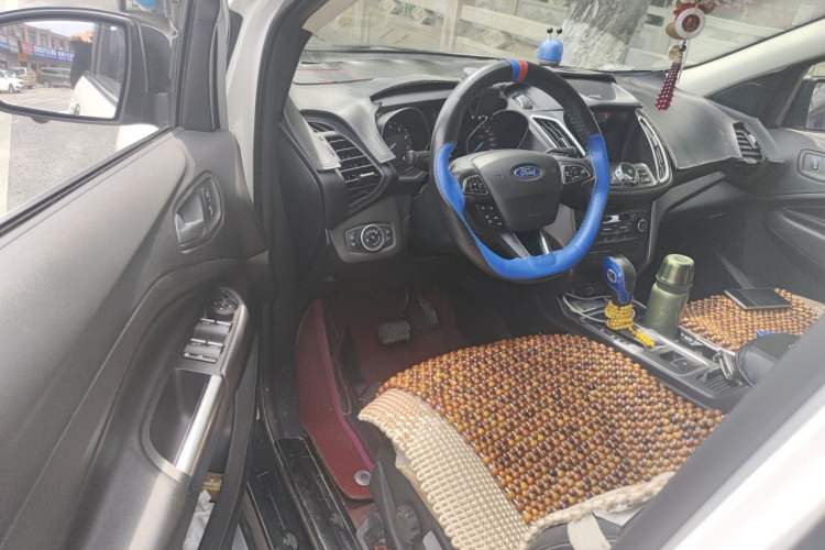 Used Ford Kuga 2019 EcoBoost 180 Two-Wheel-Drive Platinum Edition China VI Standard Driver Seat