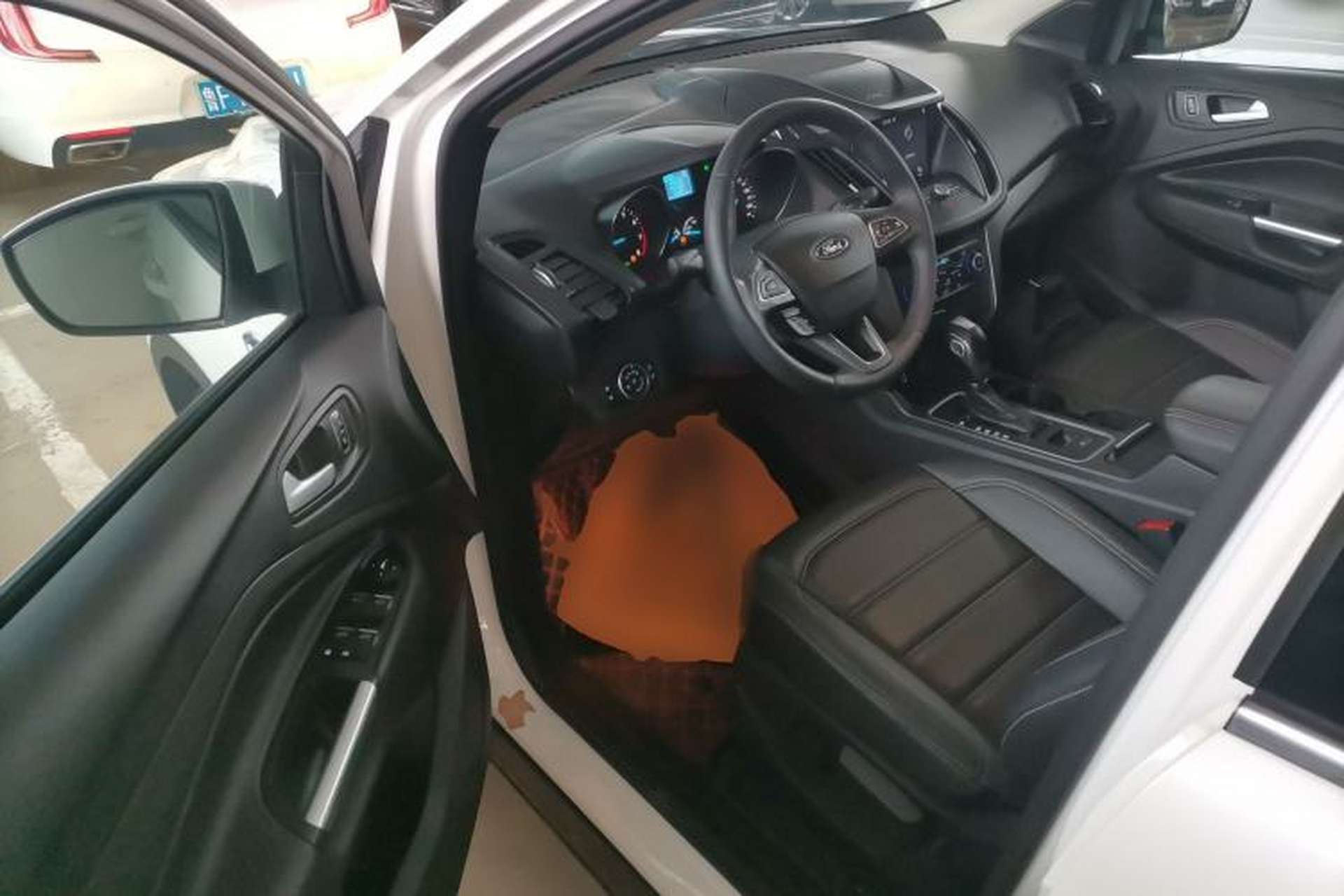 Used Ford Kuga 2019 EcoBoost 180 Two-Wheel-Drive Platinum Edition China VI Standard Driver Seat