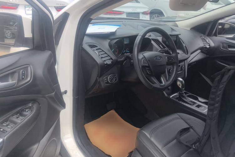 Used Ford Kuga 2019 EcoBoost 180 Two-Wheel-Drive Platinum Edition China VI Standard Driver Seat