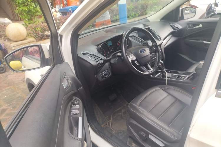 Used Ford Kuga 2019 EcoBoost 180 Two-Wheel-Drive Platinum Edition China V Standard Driver Seat