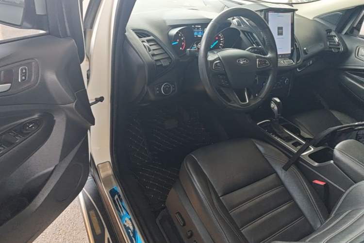 Used Ford Kuga 2019 EcoBoost 180 Two-Wheel-Drive Titanium Plus Model China V Standard Driver Seat