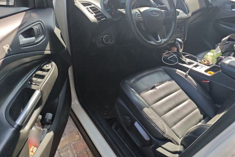 Used Ford Kuga 2019 EcoBoost 180 Two-Wheel-Drive Platinum Edition China VI Standard Driver Seat