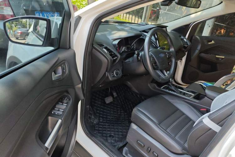 Used Ford Kuga 2019 EcoBoost 245 4x4 Prestige Plus Model China VI Standard Driver Seat