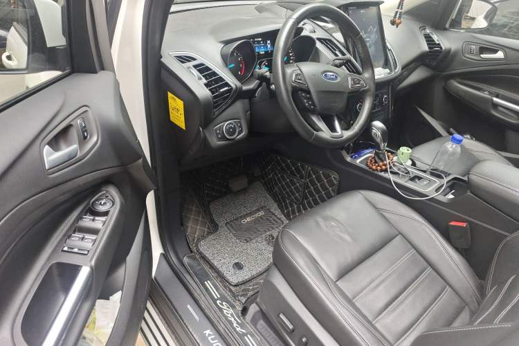 Used Ford Kuga 2019 EcoBoost 180 Two-Wheel-Drive Titanium Plus Model China VI Standard Driver Seat