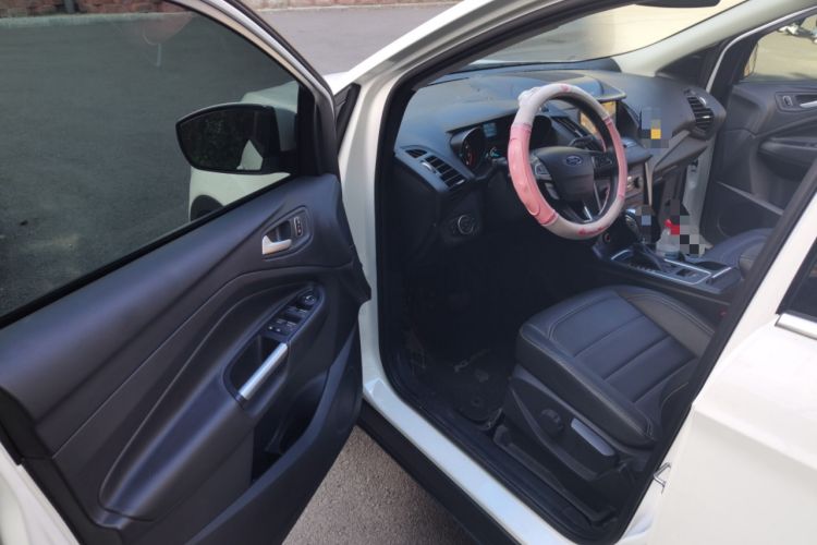 Used Ford Kuga 2019 EcoBoost 180 Two-Wheel-Drive Platinum Edition China V Standard Driver Seat