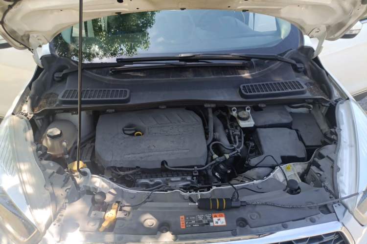 Used Ford Kuga 2019 EcoBoost 180 Two-Wheel-Drive Titanium Plus Model China V Standard Engine Bay