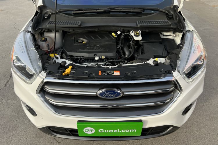 Used Ford Kuga 2019 EcoBoost 180 Two-Wheel-Drive Platinum Edition China VI Standard Engine Bay