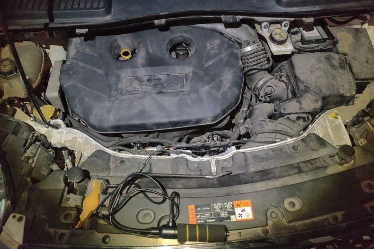 Used Ford Kuga 2019 EcoBoost 245 4x4 Prestige Plus Model China VI Standard Engine Bay