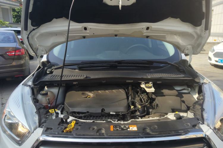 Used Ford Kuga 2019 EcoBoost 180 Two-Wheel-Drive Platinum Edition China VI Standard Engine Bay