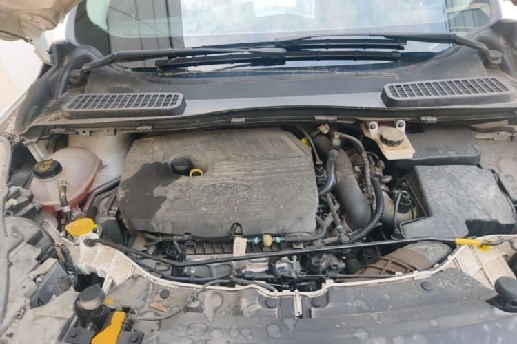 Used Ford Kuga 2019 EcoBoost 180 Two-Wheel-Drive Platinum Edition China VI Standard Engine Bay