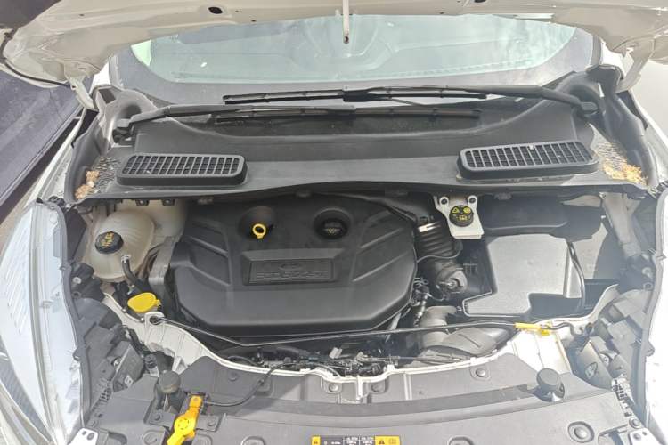 Used Ford Kuga 2019 EcoBoost 245 4x4 Titanium Edition China V Standard Engine Bay