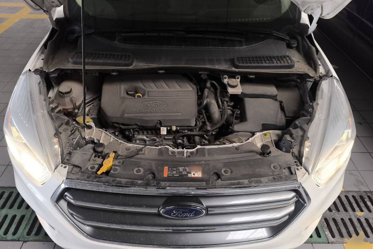 Used Ford Kuga 2019 EcoBoost 180 Two-Wheel-Drive Platinum Edition China VI Standard Engine Bay