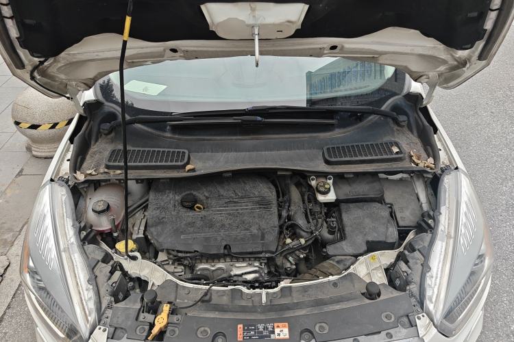 Used Ford Kuga 2019 EcoBoost 180 Two-Wheel-Drive Titanium Plus Model China V Standard Engine Bay