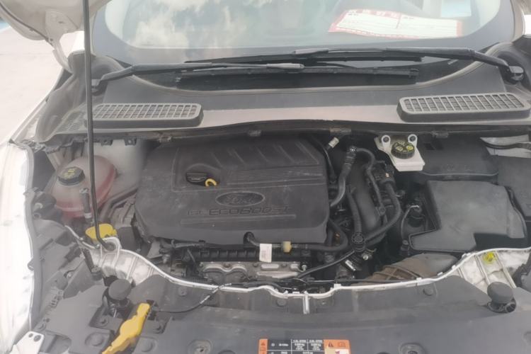 Used Ford Kuga 2019 EcoBoost 180 Two-Wheel-Drive Titanium Plus Model China VI Standard Engine Bay