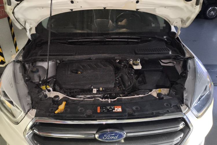 Used Ford Kuga 2019 EcoBoost 180 Two-Wheel-Drive Platinum Edition China VI Standard Engine Bay