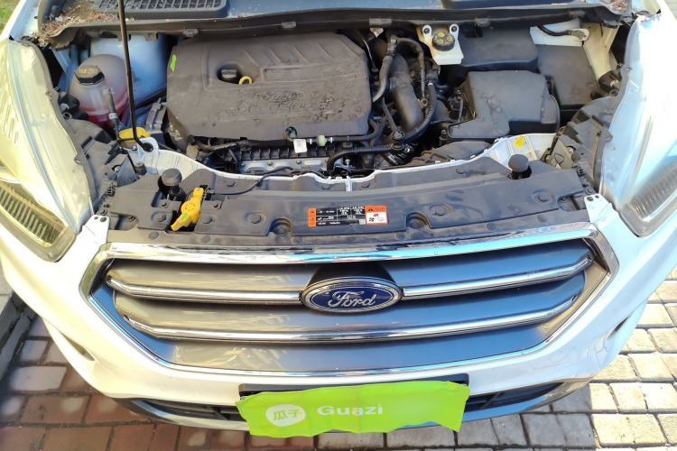 Used Ford Kuga 2019 EcoBoost 180 Two-Wheel-Drive Platinum Edition China VI Standard Engine Bay
