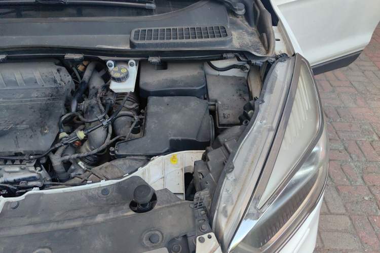 Used Ford Kuga 2019 EcoBoost 180 Two-Wheel-Drive Titanium Plus Model China V Standard Engine Bay Left