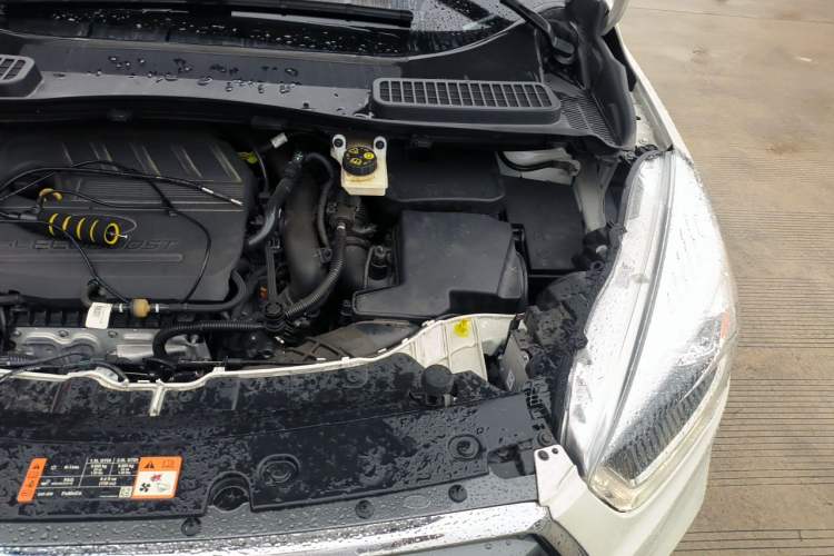 Used Ford Kuga 2019 EcoBoost 180 Two-Wheel-Drive Platinum Edition China V Standard Engine Bay Left