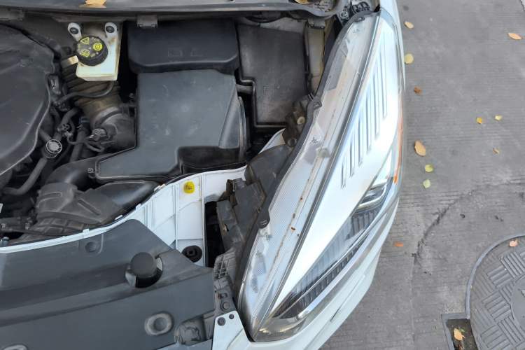 Used Ford Kuga 2019 EcoBoost 245 4x4 Prestige Plus Model China VI Standard Engine Bay Left