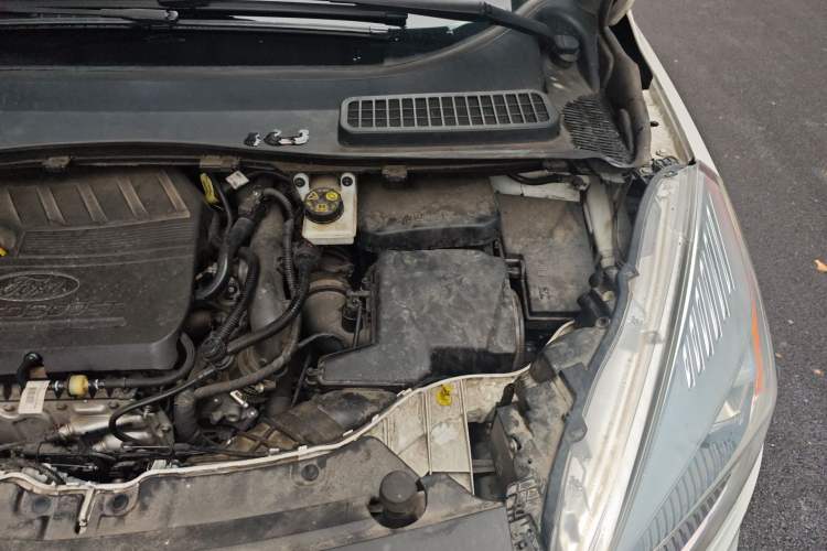 Used Ford Kuga 2019 EcoBoost 180 Two-Wheel-Drive Platinum Edition China VI Standard Engine Bay Left