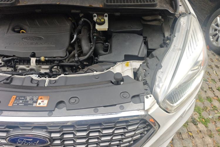 Used Ford Kuga 2019 EcoBoost 180 Two-Wheel-Drive Titanium Plus Model China VI Standard Engine Bay Left