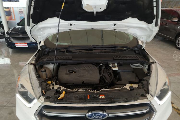 Used Ford Kuga 2019 EcoBoost 180 Two-Wheel-Drive Platinum Edition China VI Standard Engine Bay