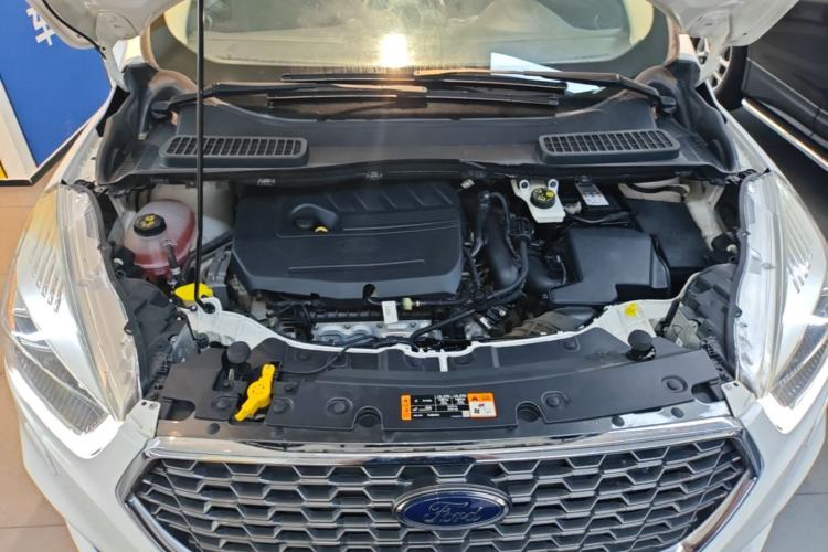 Used Ford Kuga 2019 EcoBoost 180 Two-Wheel-Drive Titanium Plus Model China VI Standard Engine Bay