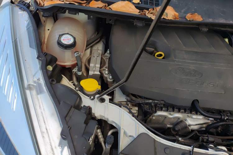 Used Ford Kuga 2019 EcoBoost 180 Two-Wheel-Drive Platinum Edition China VI Standard Engine Bay Right