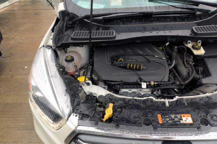 Used Ford Kuga 2019 EcoBoost 180 Two-Wheel-Drive Platinum Edition China V Standard Engine Bay Right
