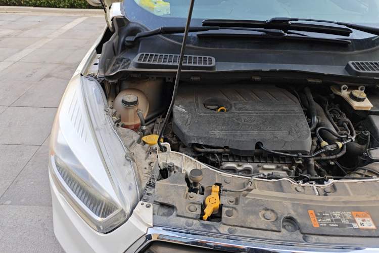 Used Ford Kuga 2019 EcoBoost 180 Two-Wheel-Drive Platinum Edition China V Standard Engine Bay Right