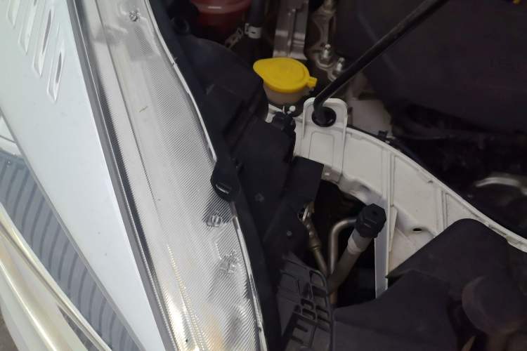 Used Ford Kuga 2019 EcoBoost 180 Two-Wheel-Drive Platinum Edition China VI Standard Engine Bay Right