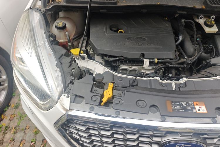 Used Ford Kuga 2019 EcoBoost 180 Two-Wheel-Drive Titanium Plus Model China VI Standard Engine Bay Right