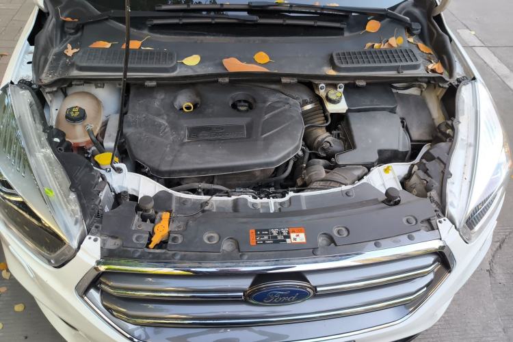 Used Ford Kuga 2019 EcoBoost 245 4x4 Prestige Plus Model China VI Standard Engine Bay