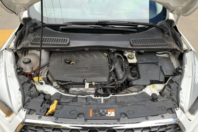 Used Ford Kuga 2019 EcoBoost 180 Two-Wheel-Drive Titanium Plus Model China VI Standard Engine Bay