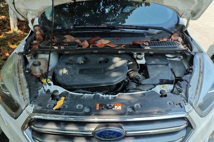 Used Ford Kuga 2019 EcoBoost 245 4x4 Prestige Plus Model China VI Standard Engine Bay