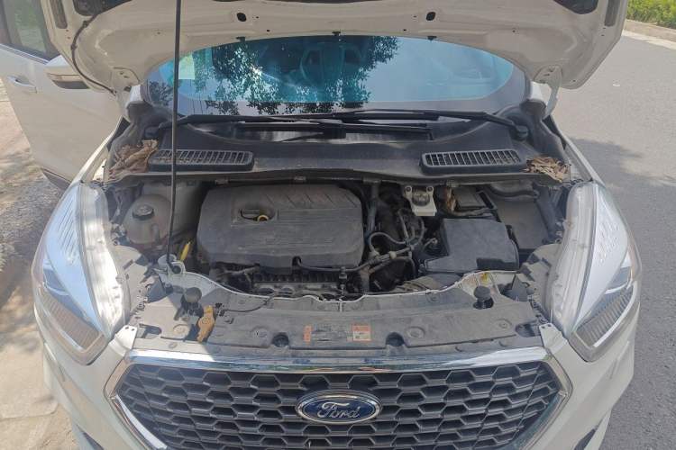 Used Ford Kuga 2019 EcoBoost 180 Two-Wheel-Drive Titanium Plus Model China V Standard Engine Bay